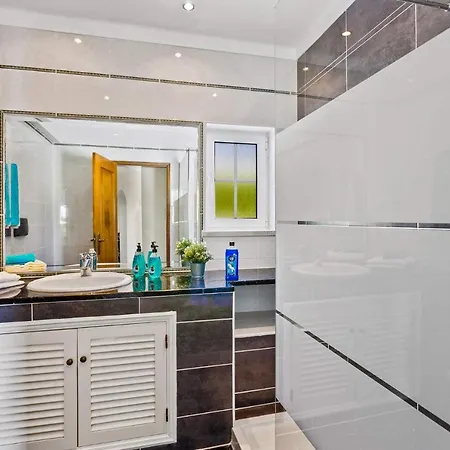 Villa Vivenda Gabriel #vivgabriel Albufeira